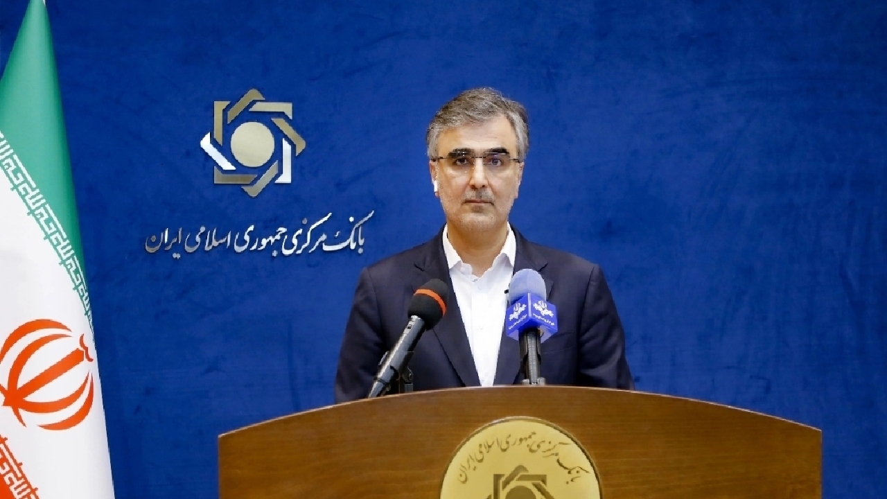 فرزین: آغاز افزایش عرضه ارز در بازار برای تقویت ثبات اقتصادی