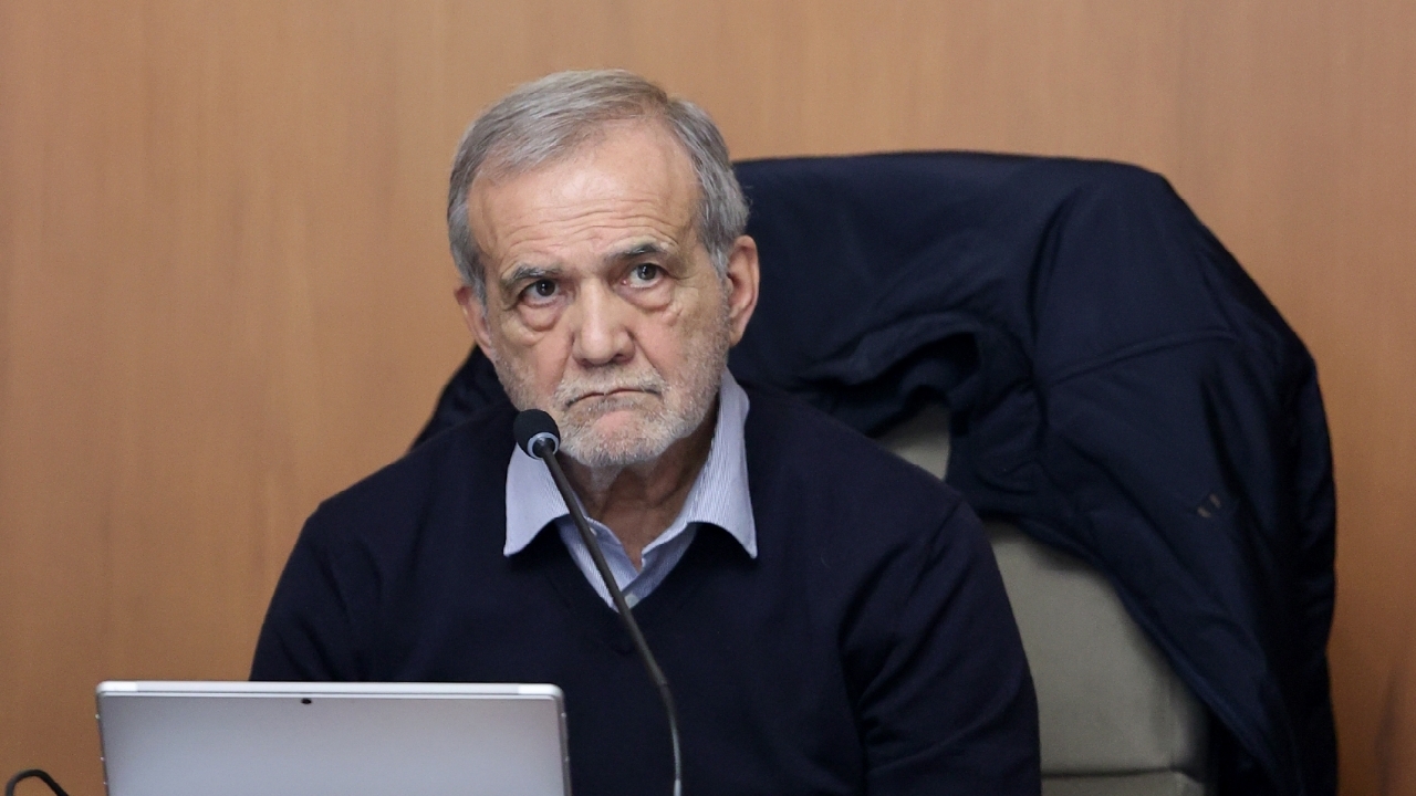 پزشکیان: معیشت مردم اولویت نخست دولت در شرایط اقتصادی امروز