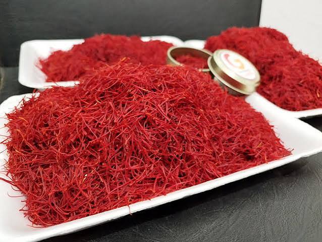 زعفران و دیگر محصولات ایرانی در کیسه دیگران