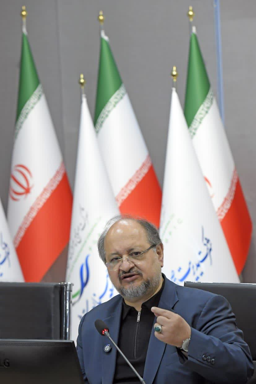 دستورالعمل محمد شریعتمداری برای پایش و صرفه‌جویی انرژی در گروه صنایع پتروشیمی خلیج‌فارس