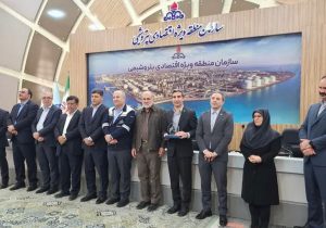 کسب تندیس بلورین دوازدهمین دوره جایزه تعالی صنعت پتروشیمی توسط شرکت پالایش گاز بیدبلند خلیج فارس