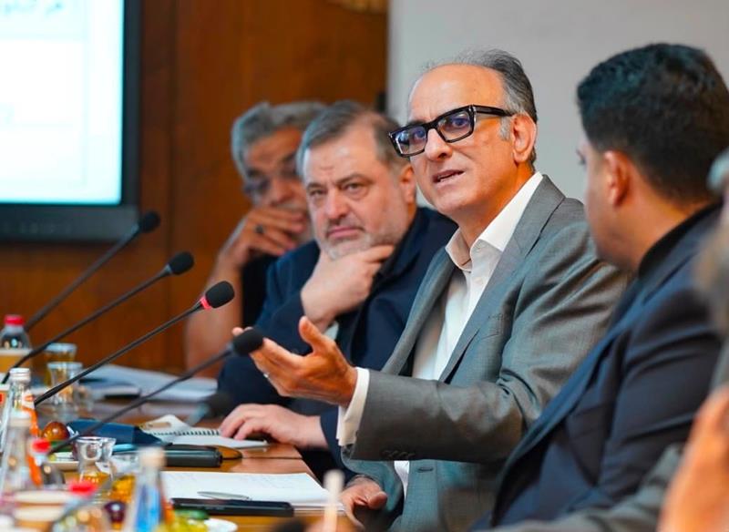 برگزاری نشست بررسی مسیرهای تامین برق مجتمع‌های منطقه ویژه پتروشیمی ماهشهر به میزبانی هلدینگ خلیج فارس