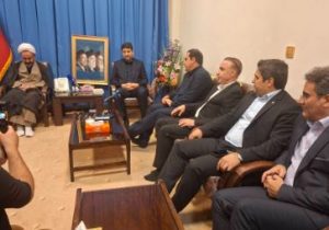 دیدار مدیرعامل پست‌بانک ایران با نماینده ولی‌فقیه در استان ایلام