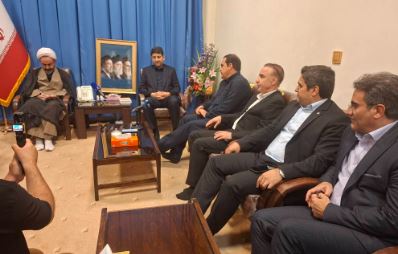 دیدار مدیرعامل پست‌بانک ایران با نماینده ولی‌فقیه در استان ایلام