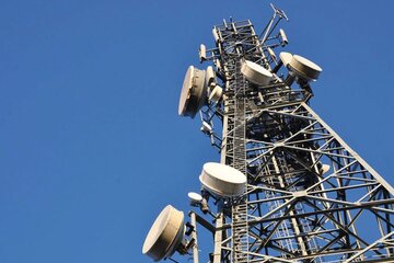 سال‌ها انتظار برای تعویض یک باتری؛ چرا آنتن و اینترنت ممبی با هر خاموشی قطع می‌شود