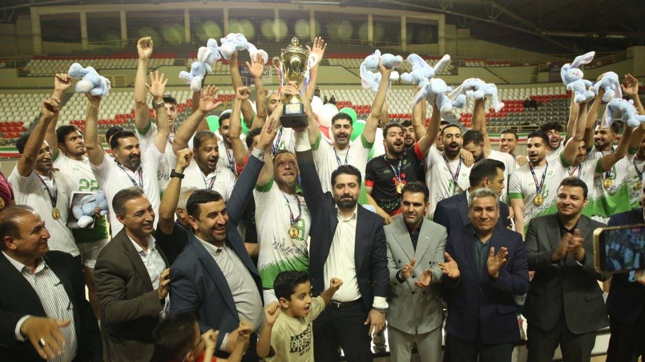 پیام دکتر احمدی در پی کسب قهرمانی تیم والیبال فولاد غدیر نیریز در سوپر لیگ والیبال فارس