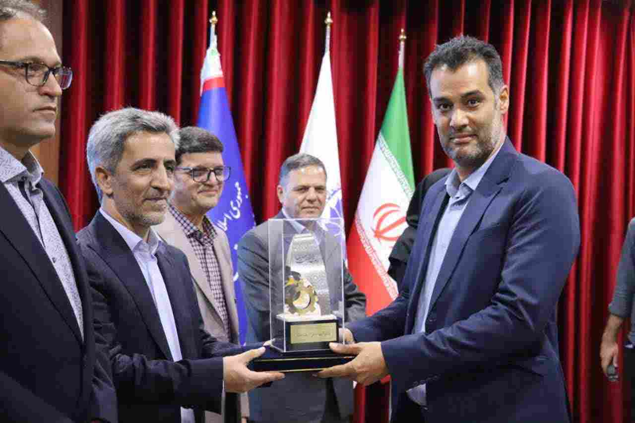 مجتمع انگوران برترین بهره‌بردار معدنی استان زنجان شد