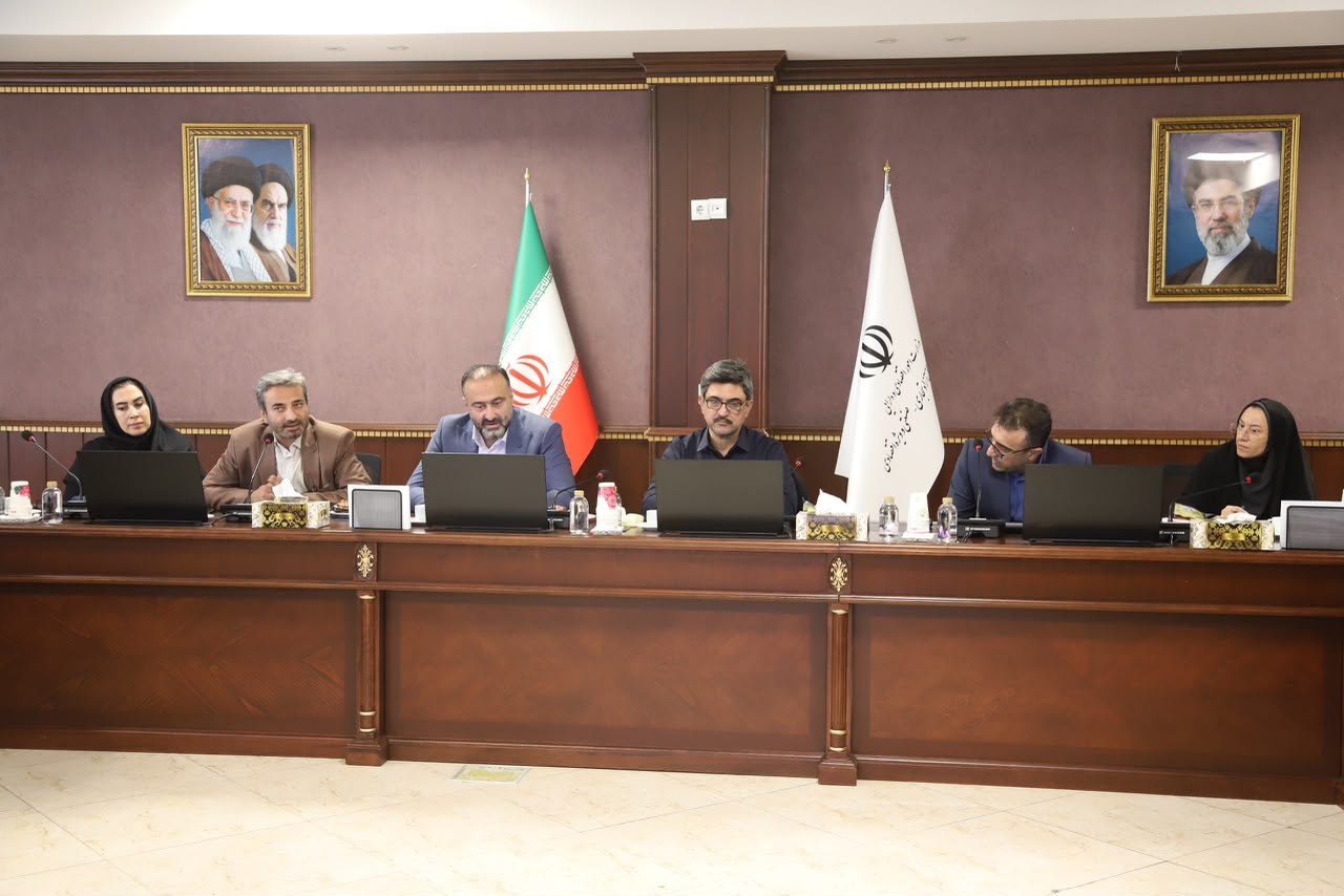 اولین جلسه کمیته تعیین ارزش خودروهای مناطق آزاد در دبیرخانه شورایعالی مناطق آزاد برگزار شد