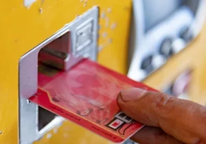 افزایش نرخ بنزین کارت اضطراری جایگاه‌ها به ۱۰ هزار تومان