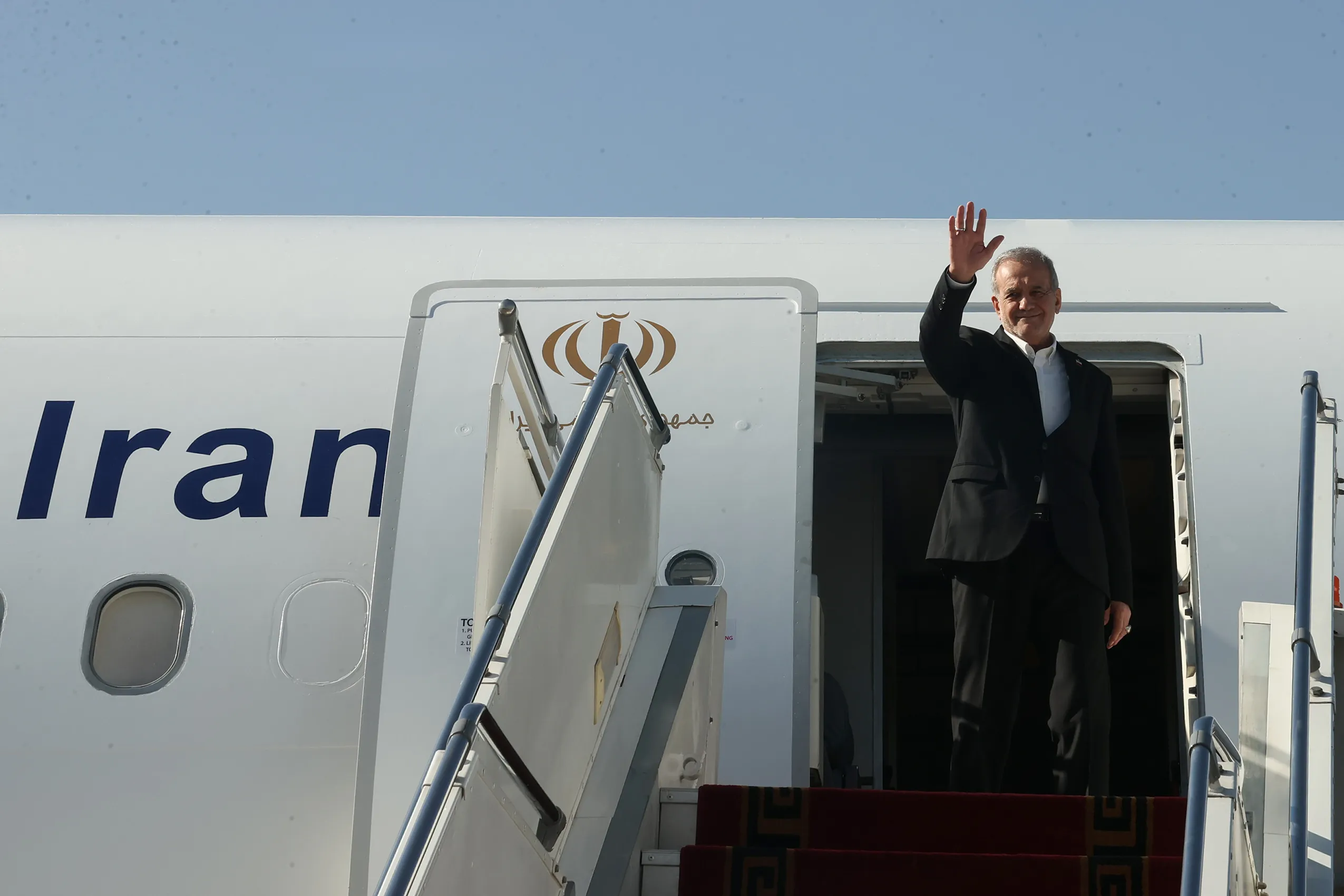 دکتر پزشکیان، دهلی‌نو را به مقصد تهران ترک کرد